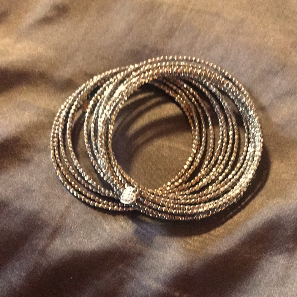 EUC Stella & Dot silver “slinky” bracelet